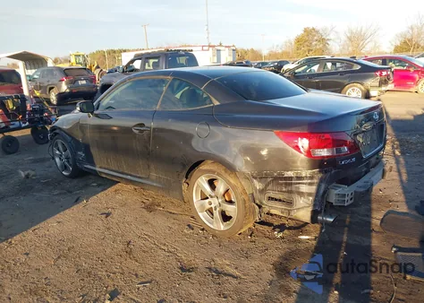 2010 Lexus Is 350C z USA, uszkodzony, nr VIN JTHFE2C25A2501152